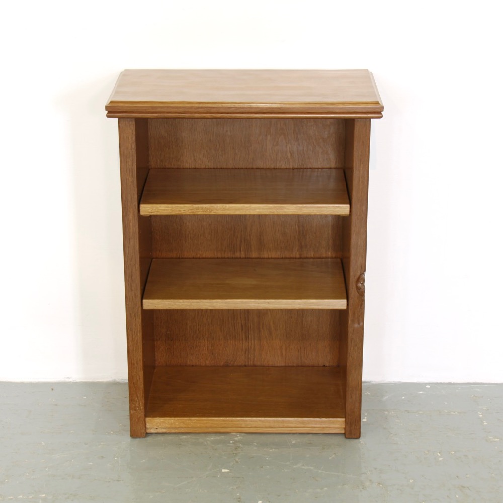 robert-mouseman-thompson-oak-small-bookcase
