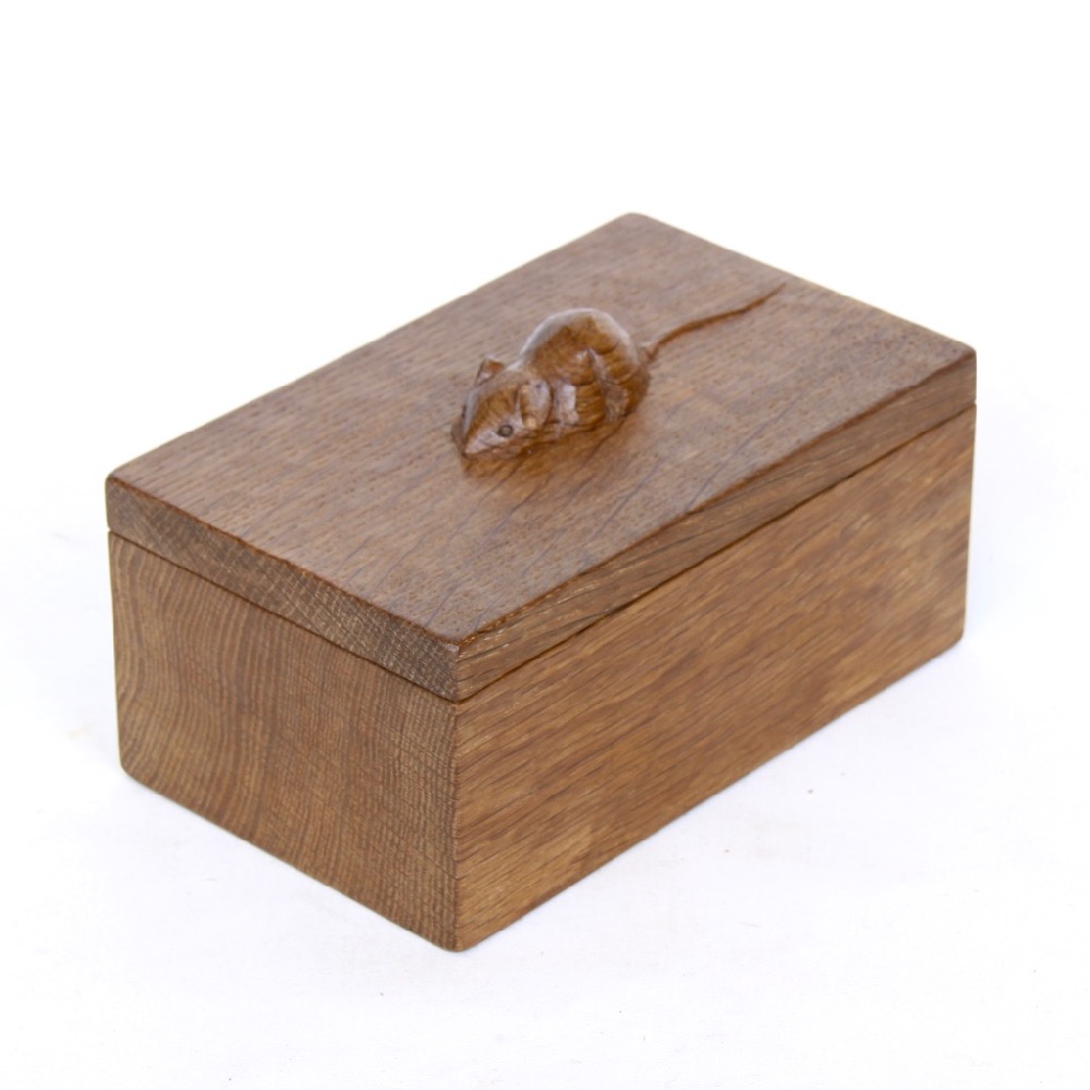 mousey-thompson-oak-trinket-box
