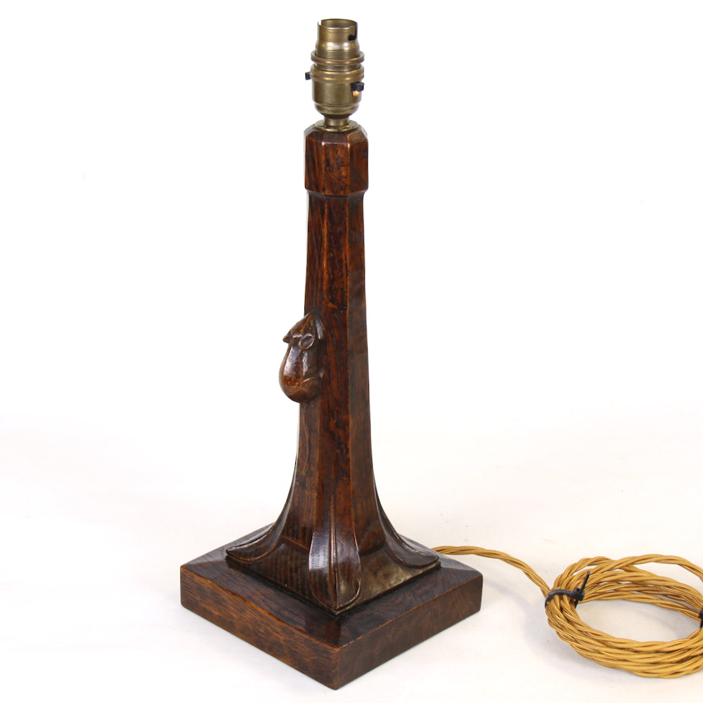 mouseman-robert-thompson-oak-early-table-lamp
