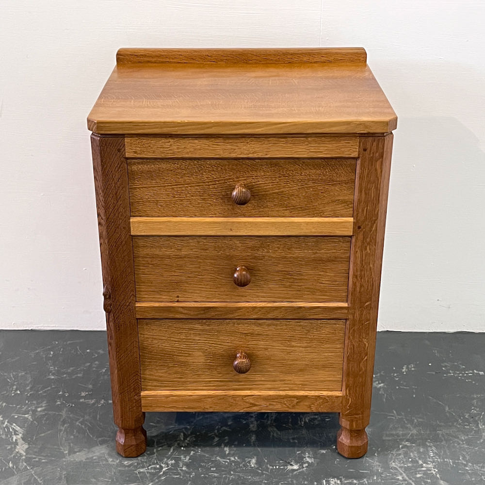 mouseman-robert-thompson-chest-of-drawers