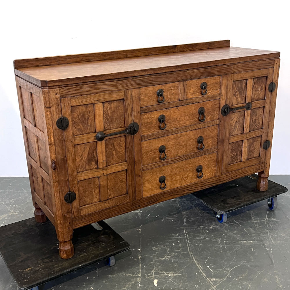 robert-mouseman-thompson-burr-oak-sideboard