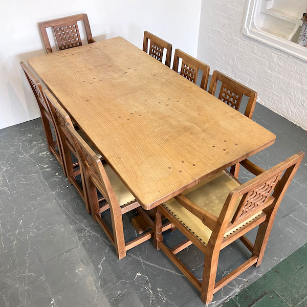 robert-mouseman-thompson-oak-dining-table-and-chair-set