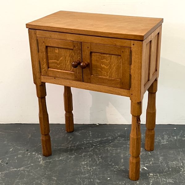 gavin lilyman kirkbride oak side table